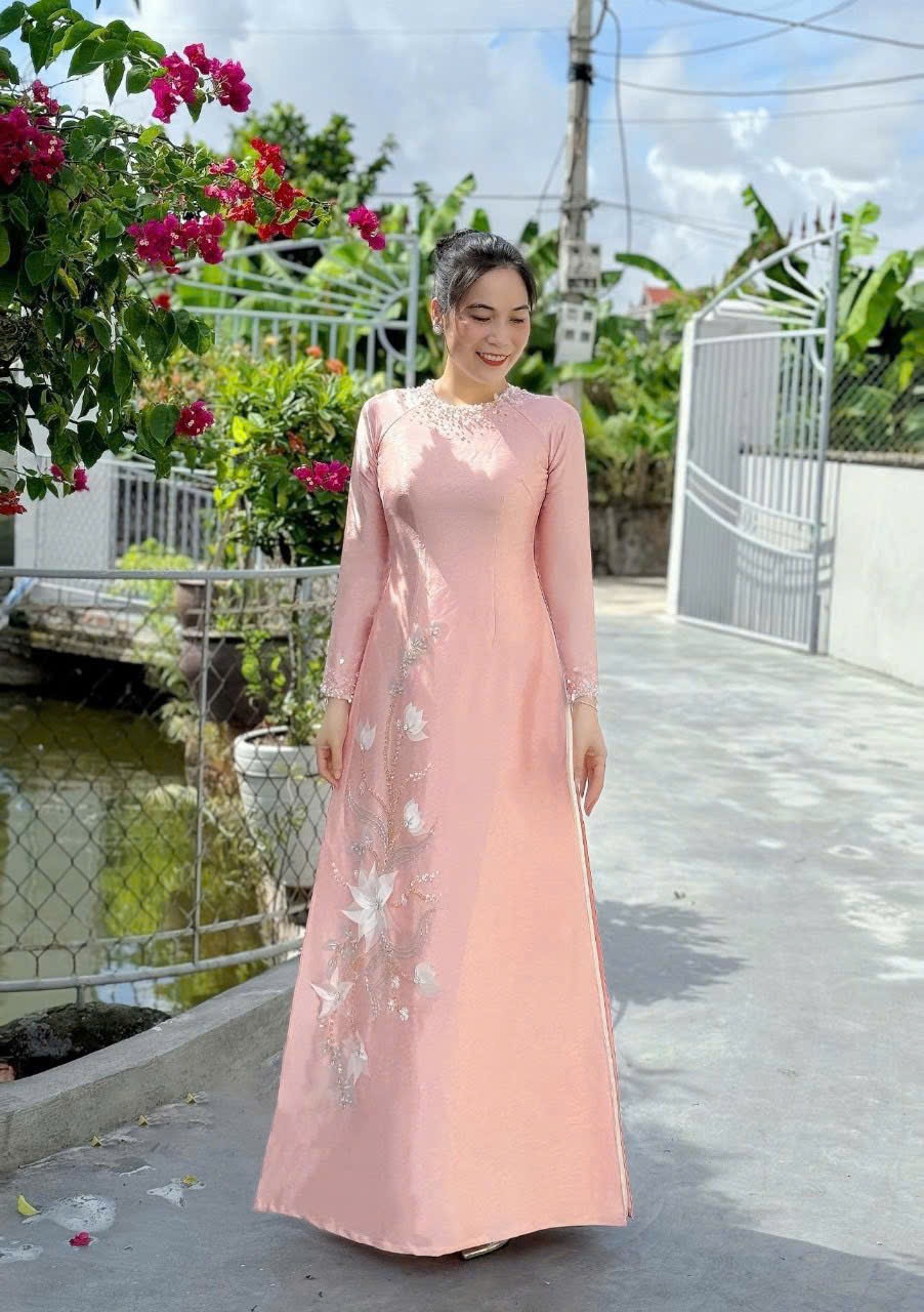 Áo Dài Bà Sui Lụa Cao Cấp Đính Hoa Trẻ Trung