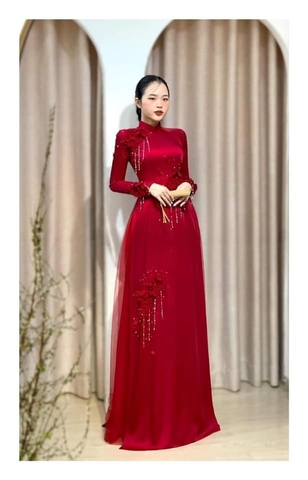 Áo Dài Cô Dâu Lụa Đỏ Đính Kết Tinh Xảo