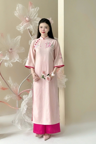 Áo Dài Cách Tân Lụa Thêu Hoa Xinh Xắn